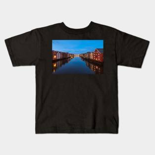 The old city of Trondheim and Nidelva River at evening. Norway Kids T-Shirt